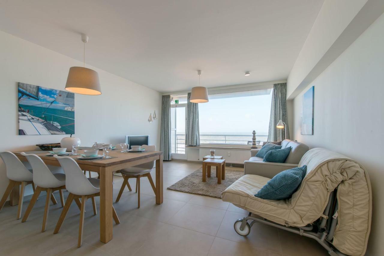 Cosy With Sea View In Apartamento